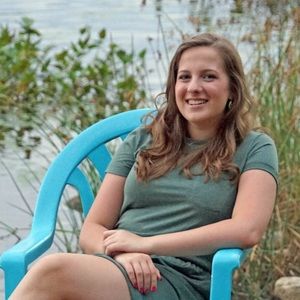 Meet your Posher, Cassandra